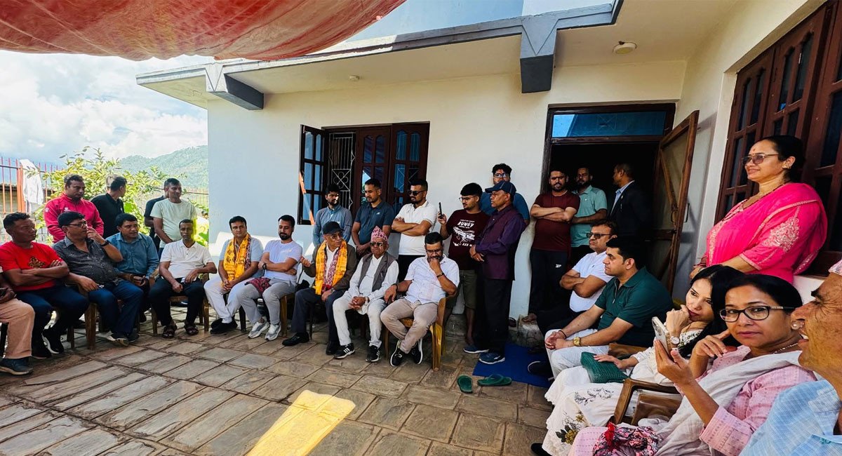 दल–परिवर्तनको तरंग, एमाले र समाजवादी हुँदै माओवादीमा स्थायित्व खोज्दै स्थानीय नेताहरू